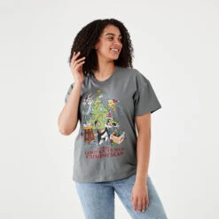 Short Sleeve Looney Tunes License Christmas T-shirt -Christmas Gift Shop 0bf31699 1493 4217 824e b763b692e1f2