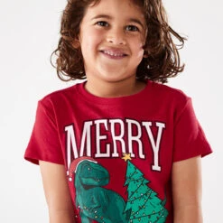 Christmas Print T-shirt -Christmas Gift Shop 2ce5c61e 13d8 47bd a44b d5246b18dbde