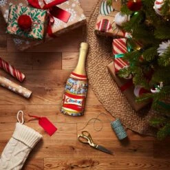Mars Celebrations Milk Chocolate Christmas Gift Bottle 320g -Christmas Gift Shop 585837dd 3166 45bb 9a72 db14291bec0b