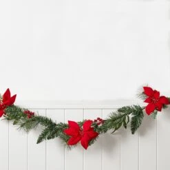 1.8m Christmas Garland Poinsettia -Christmas Gift Shop 858bbd99 8555 4602 bf29 149084cf1590