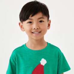 Christmas Print T-shirt -Christmas Gift Shop b5519044 729d 42fd 9297 e9609191018f