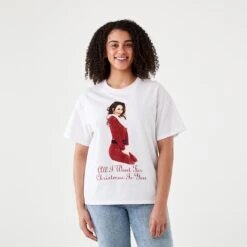 Short Sleeve Mariah Carey License Christmas T-shirt -Christmas Gift Shop ee571a7b 78eb 412d a8e7 a4e97756aec1